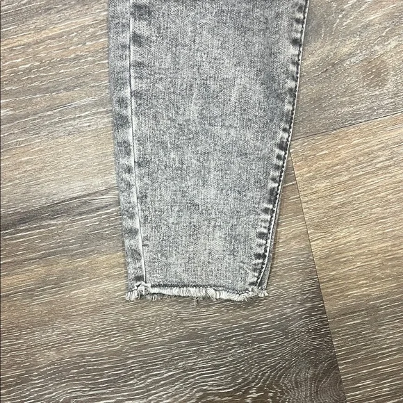 SO Women's Distressed Black Skinny Jeans - Picture 6 of 7